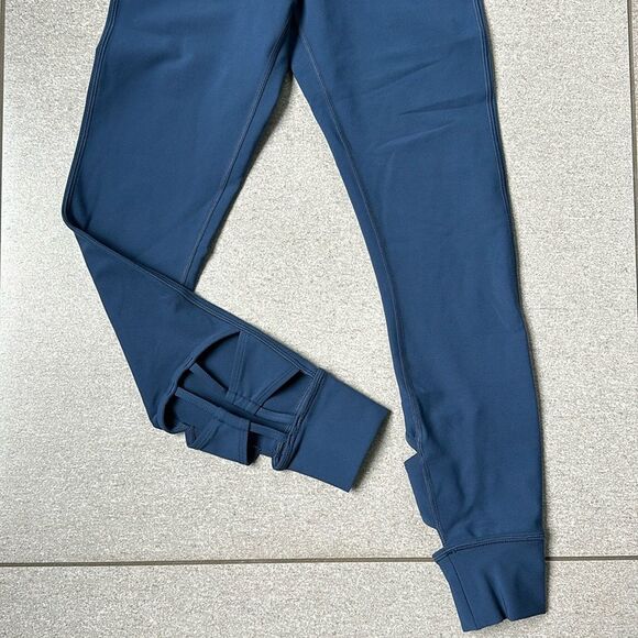 NEW Calme by Johnny Was Cutout High Waist Gym Yoga Leggings in Midnight Blue XS - Picture 4 of 15